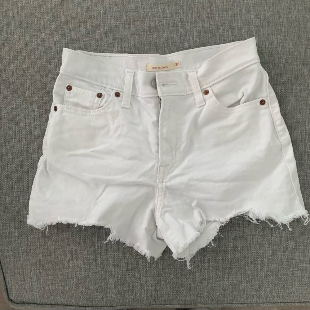 levi’s white denim short
